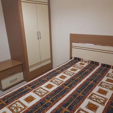 Christina Apartment Νεα Περαμοσ Néa Péramos Exteriör bild